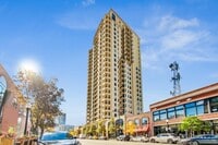 Building Photo - 1464 S Michigan Ave