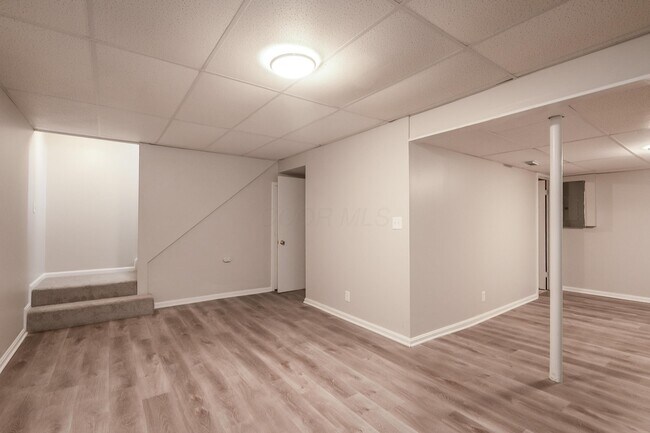 Building Photo - 4107 Pathfield Dr