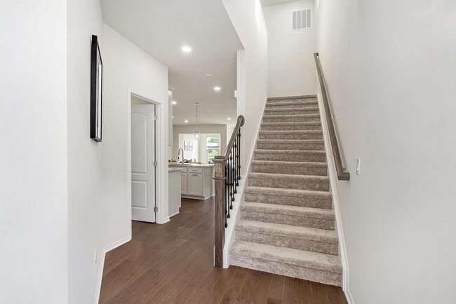 Building Photo - 5525 E Spaniel Dr