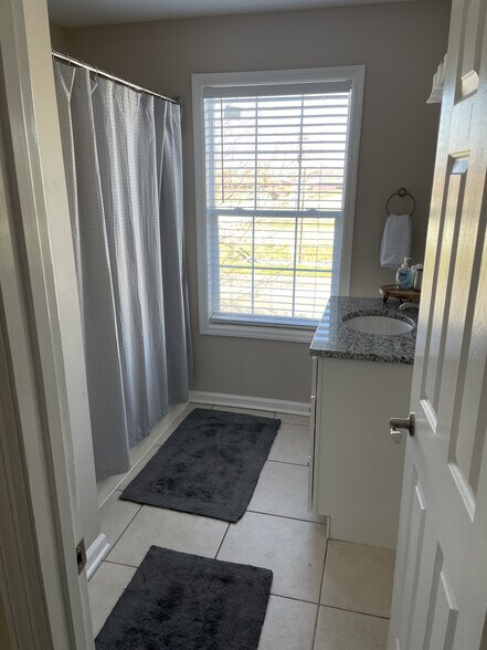 Building Photo - 971 Red Mile Rd