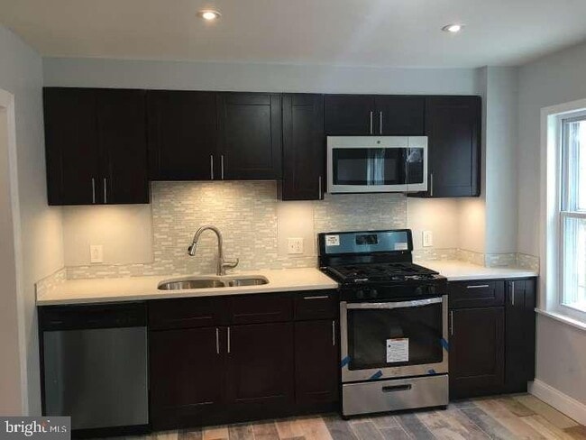 Building Photo - 2226 S Mildred St