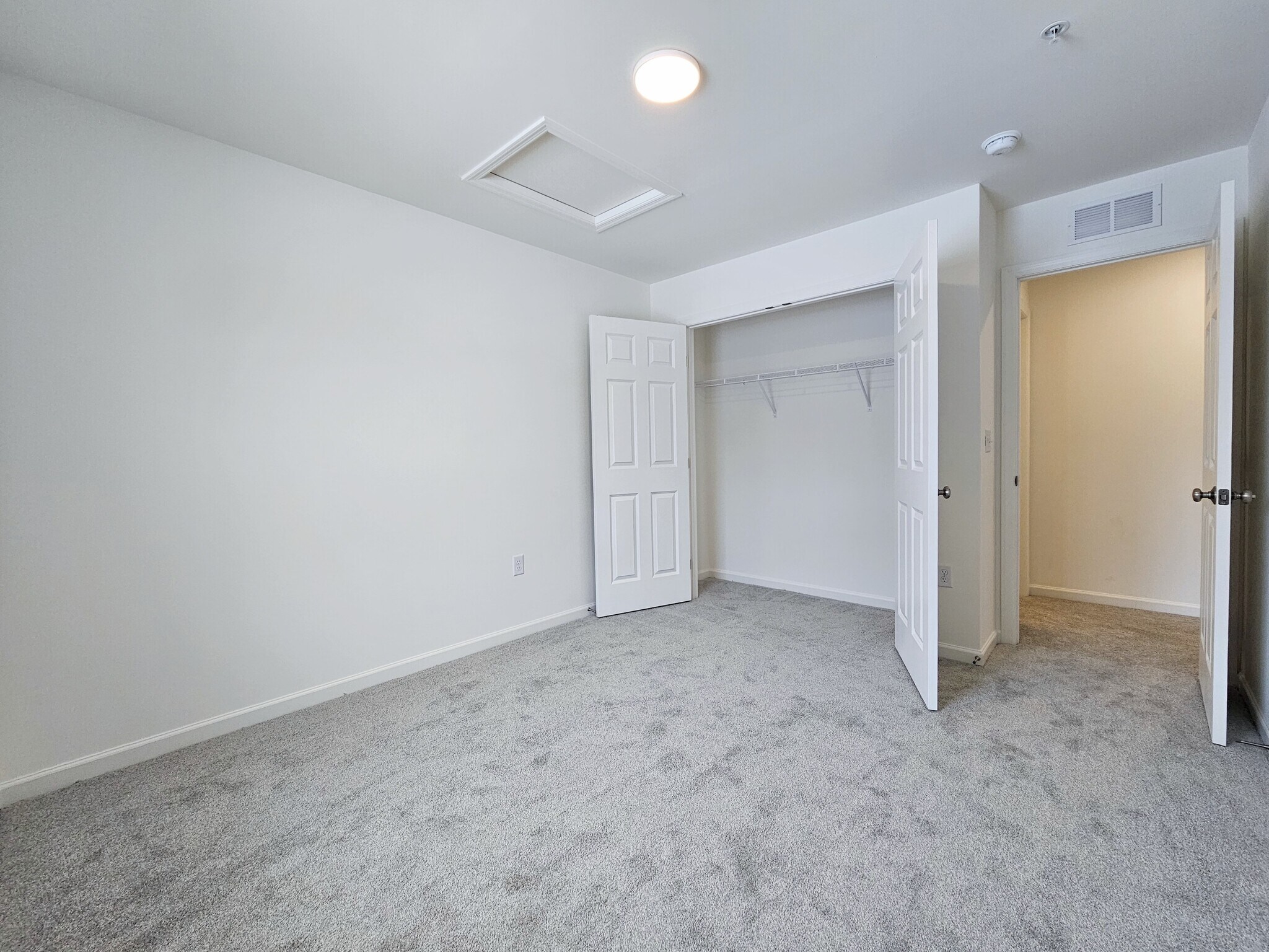 Building Photo - 2457 Spring Water Cir