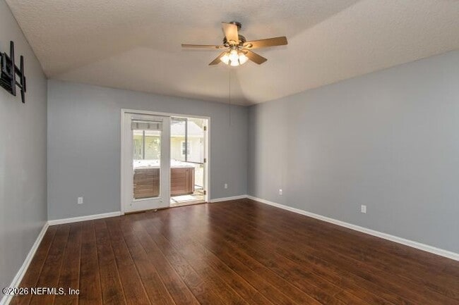 Building Photo - 3515 Laurel Leaf Dr