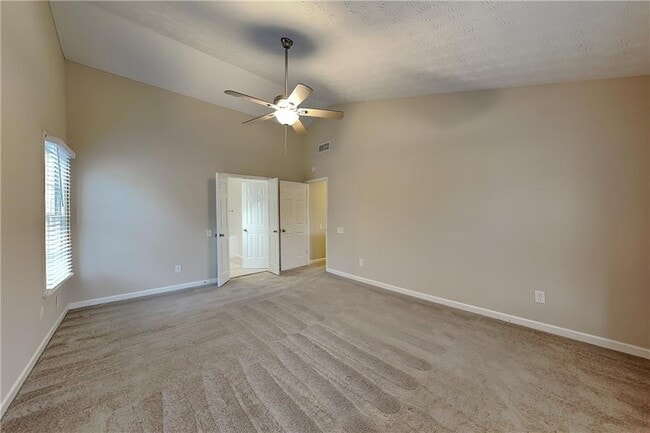 Building Photo - 10010 Feather Sound Ct