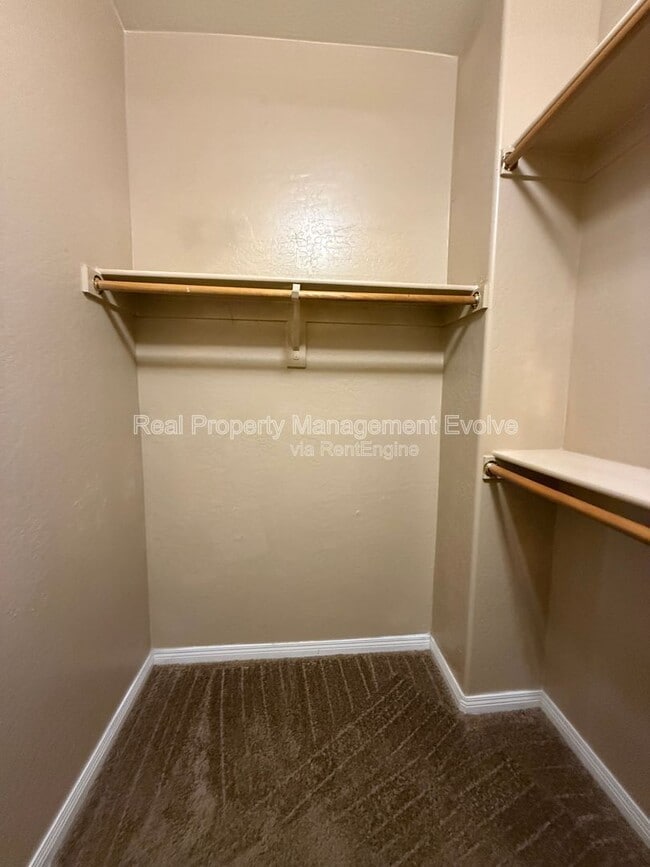 Building Photo - 16420 N Thompson Peak Pkwy