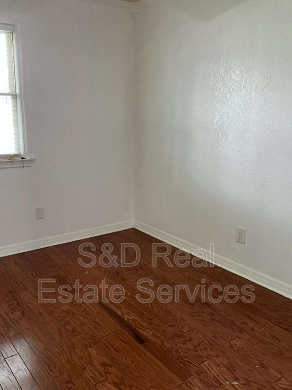 Building Photo - 4038 Doral