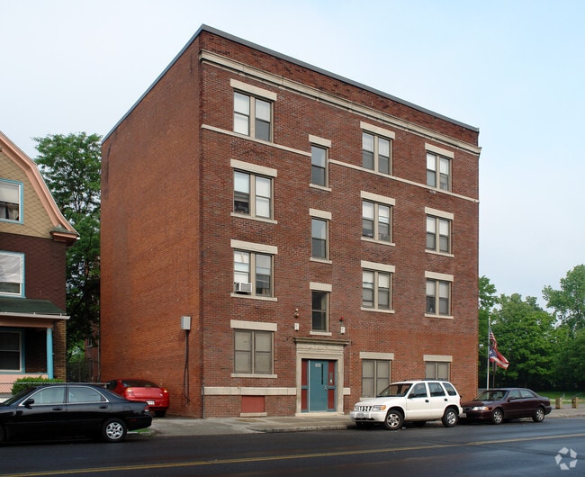Building Photo - Villa Nueva Vista
