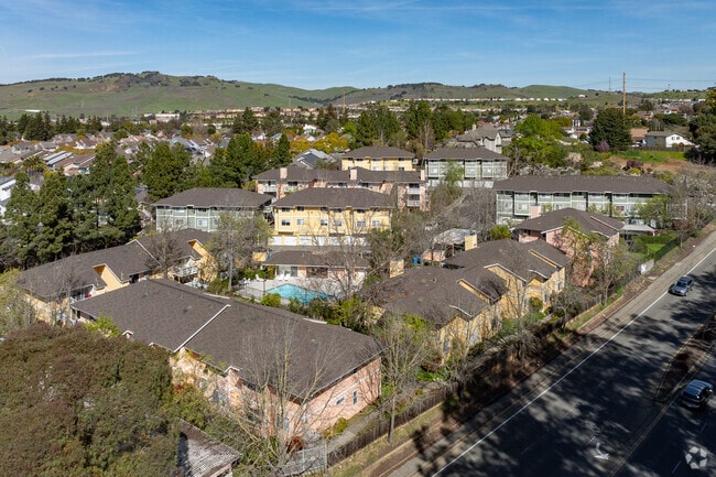 West Aerial - Parkway Place