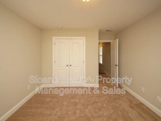 Building Photo - 4137 Rigsby Ln