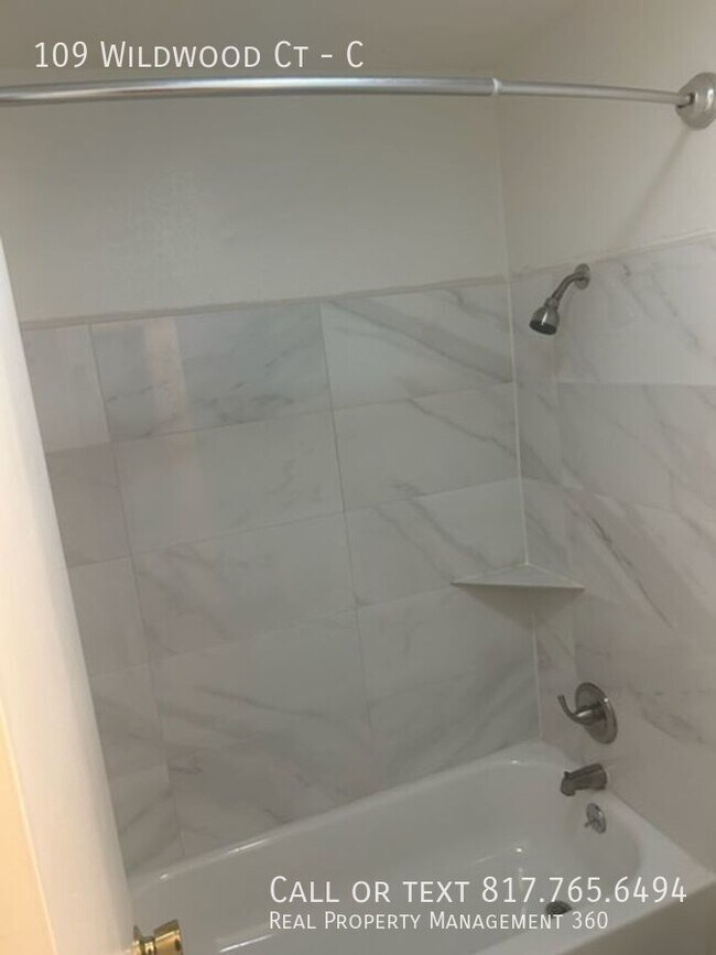 Building Photo - 109 Wildwood Ct