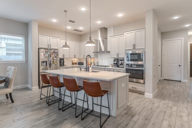 Building Photo - 24634 Songlark Bend Dr