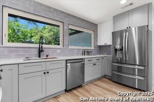 Building Photo - 9717 Anderson Village Dr