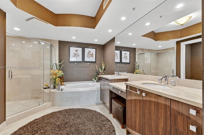 Building Photo - 1 N Ocean Blvd