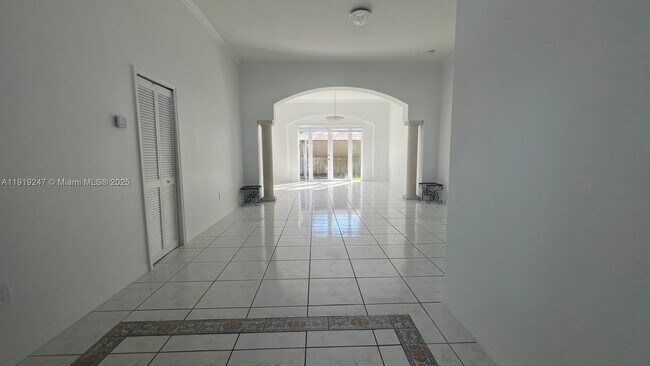 Building Photo - 15804 SW 99th Terrace