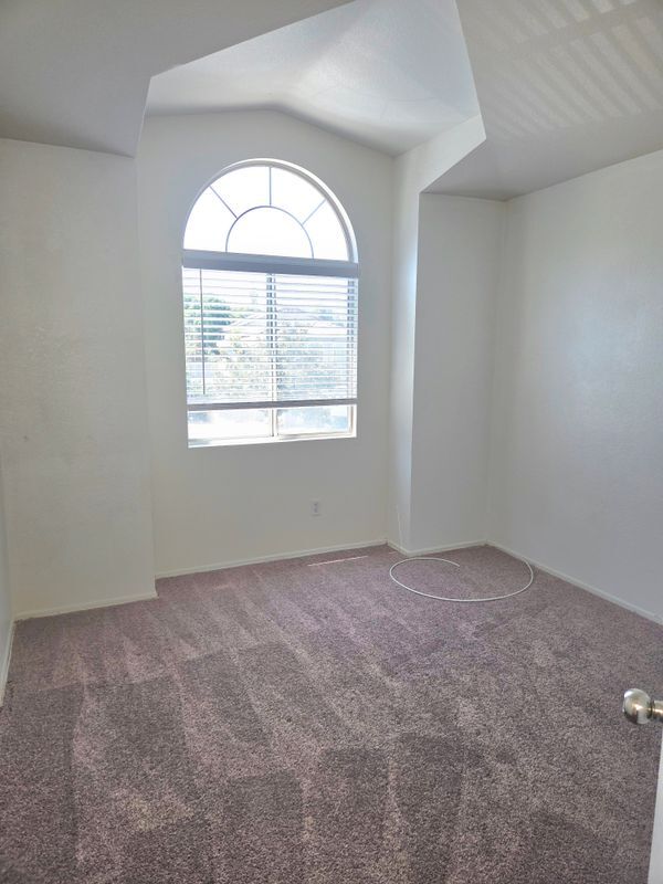Building Photo - 33178 Regatta Dr