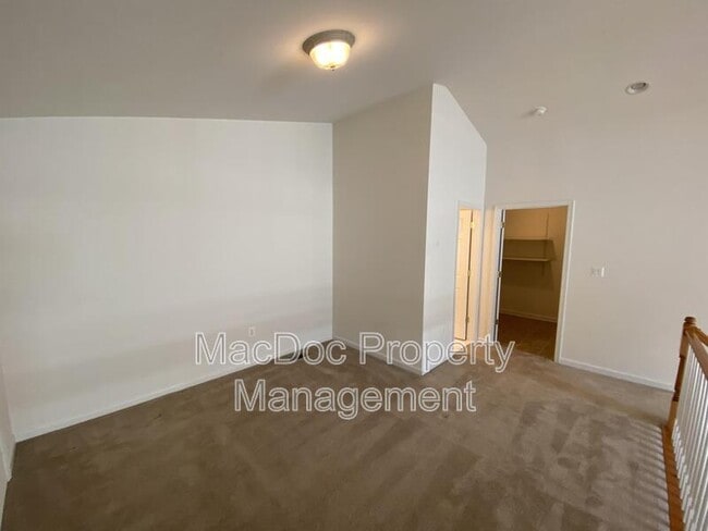 Building Photo - 1012 Maureen Dr