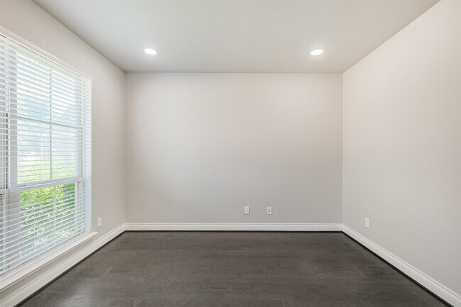 Building Photo - 3506 Austen Ct