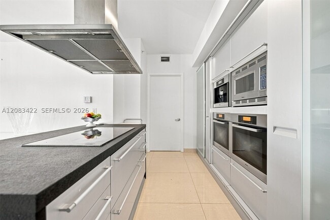 Building Photo - 18201 Collins Ave