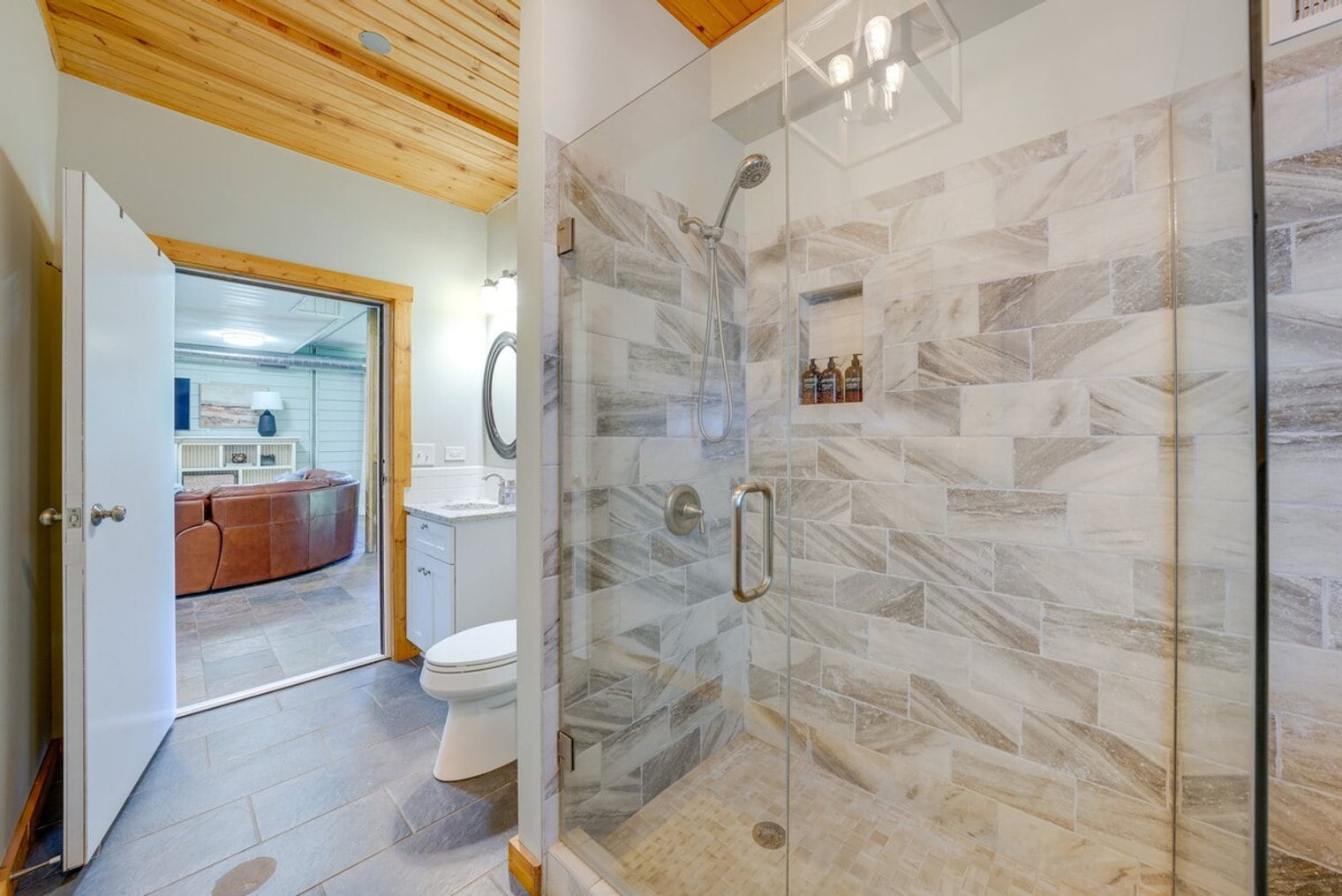 Building Photo - 27W172 Galusha Ave