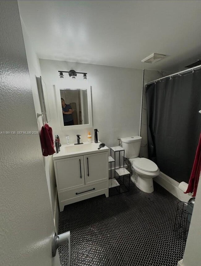 Building Photo - 12124 St.Andrews Pl