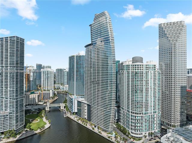 Building Photo - 300 Biscayne Boulevard Way