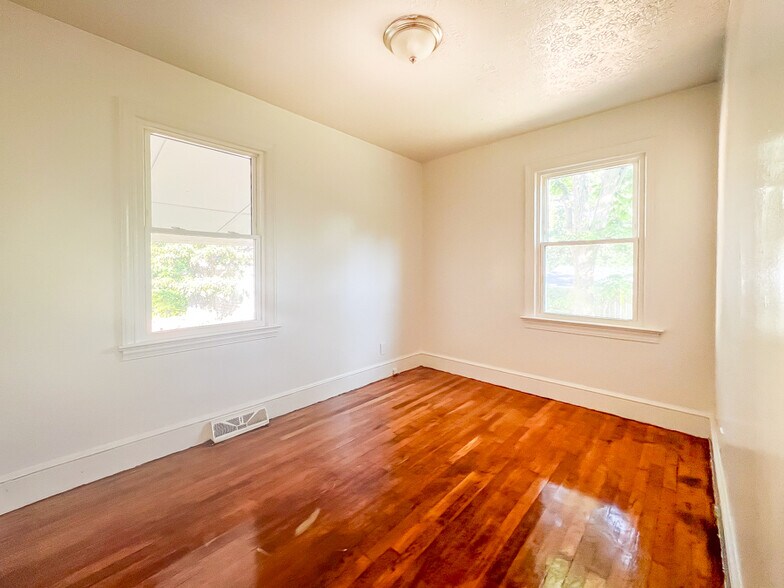 Building Photo - 1308 Liberty Ave