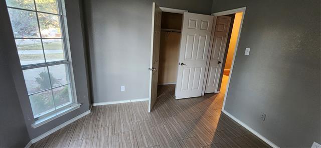 Building Photo - 2212 London Dr