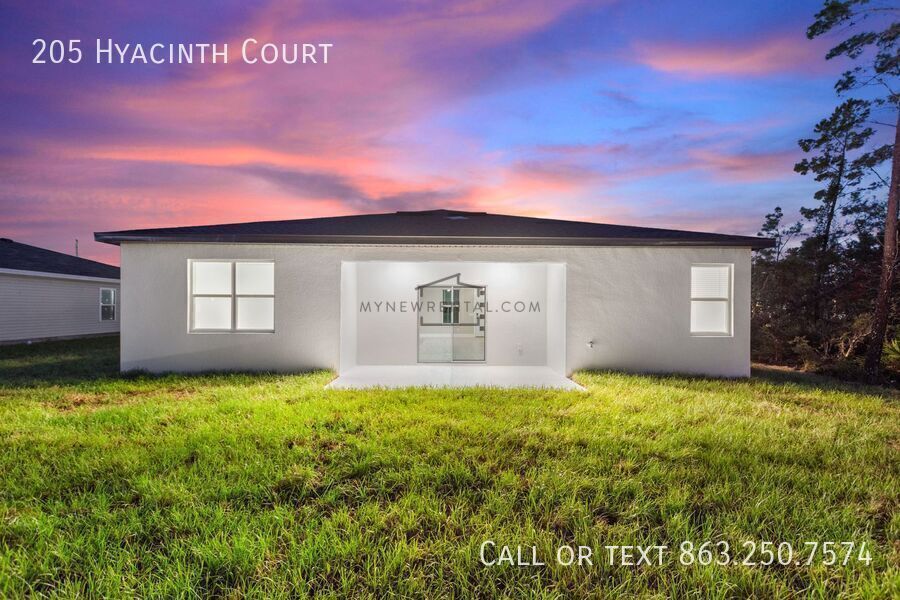 Building Photo - 205 Hyacinth Ct