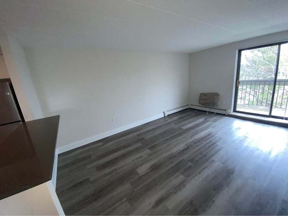 Building Photo - 961 Southern Artery