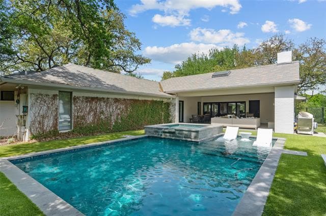 Building Photo - 6117 Merrymount Rd