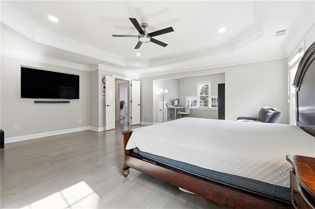 Building Photo - 3330 Spencer St