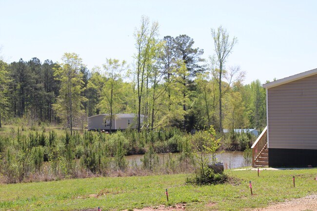 Building Photo - 818 W Grantville Rd