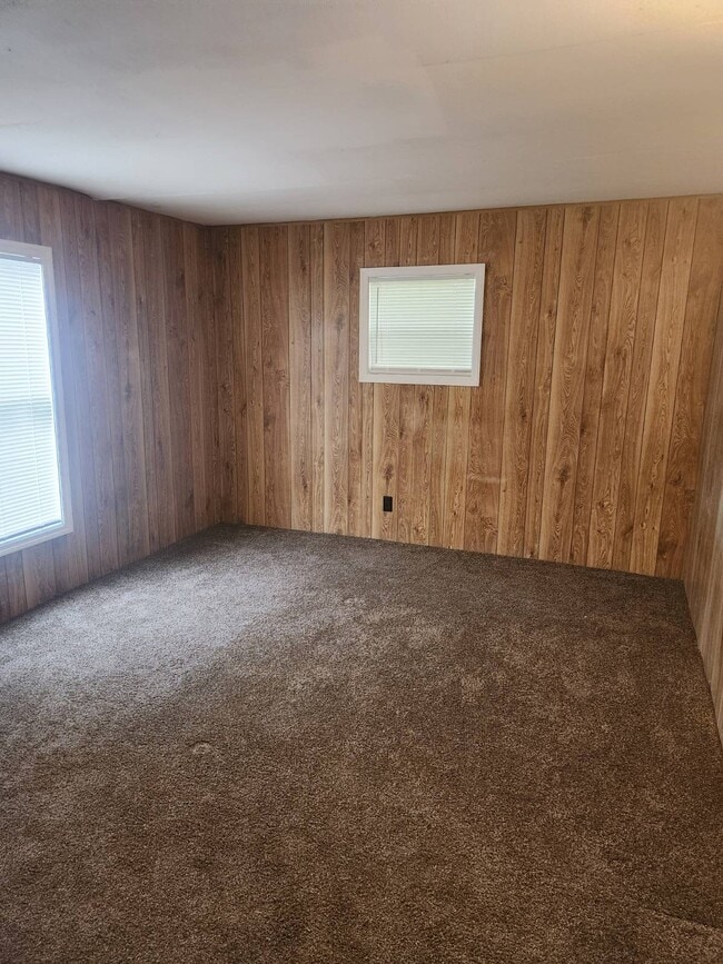 Primary Photo - 327 Becky Ln