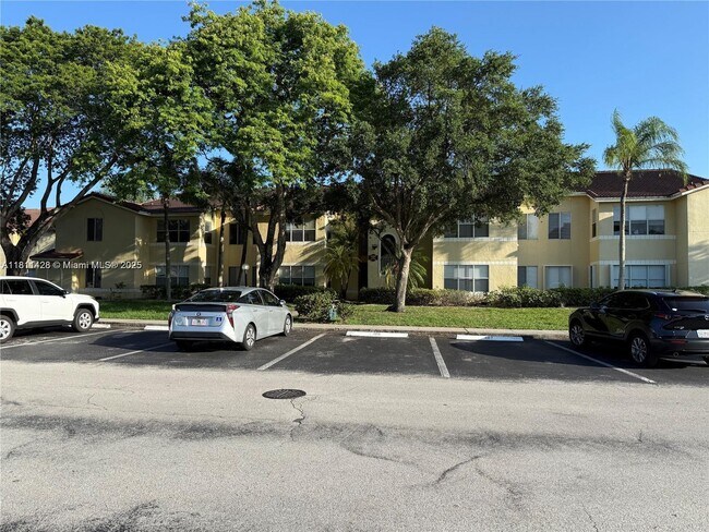 Building Photo - 12510 Vista Isles Dr