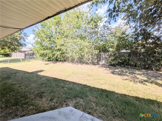 Building Photo - 1428 Devin Dr
