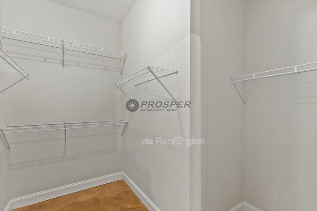 Building Photo - 110 Raeburn Way