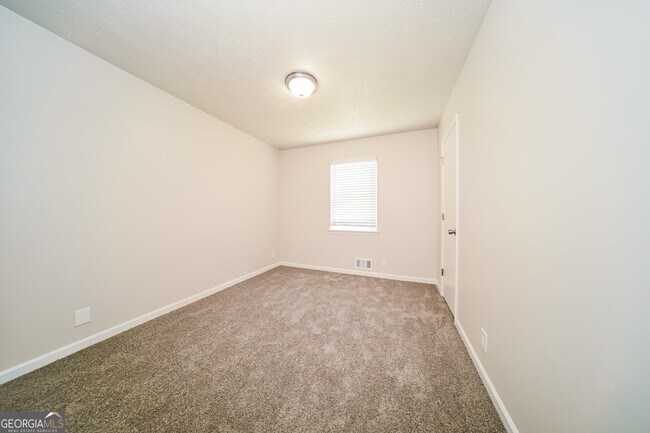 Building Photo - 5338 Olde St