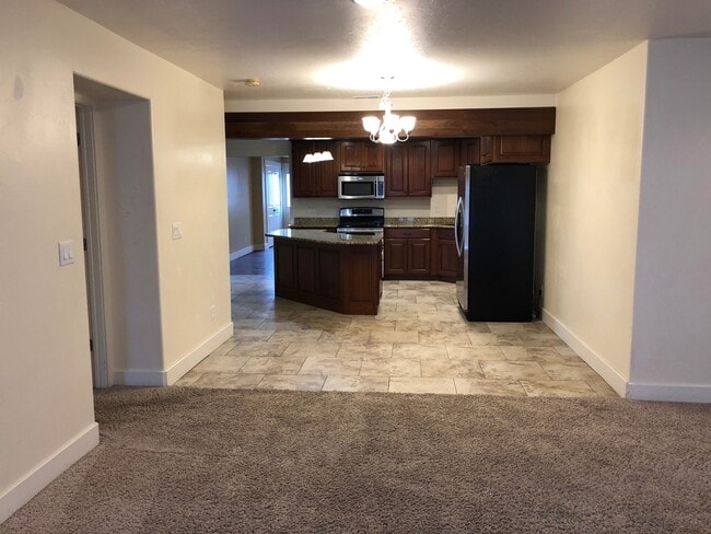 Building Photo - MUST SEE! Beautiful 4 Bedroom/3 Bathroom Home--Near BYU and Peaks Ice Arena