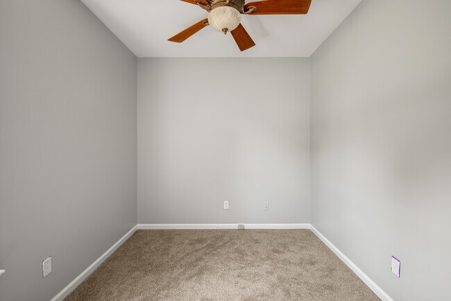 Building Photo - 5712 Sara Kay Dr