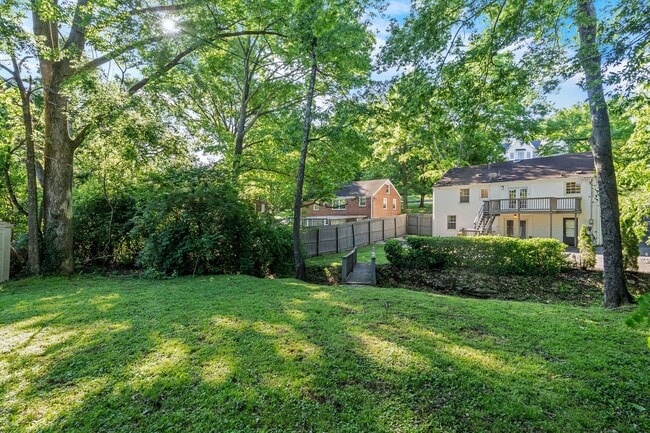 Building Photo - 702 Canebrake Dr