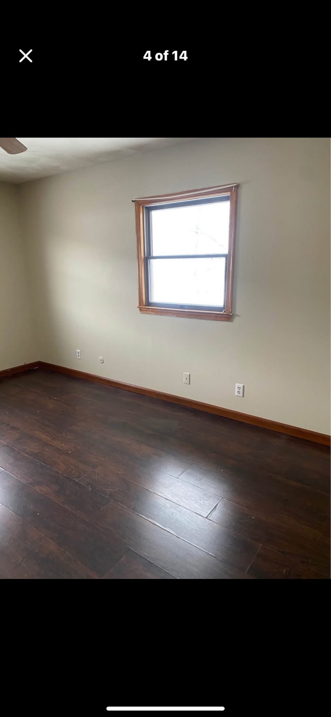 Building Photo - 106 Coin Dr