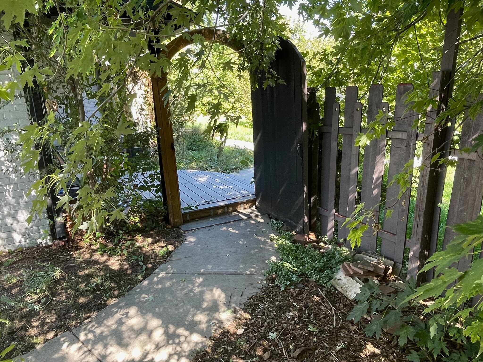 Building Photo - 1991 Glen Garry Dr