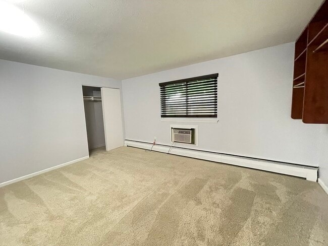 Building Photo - 97 Bishop Dr