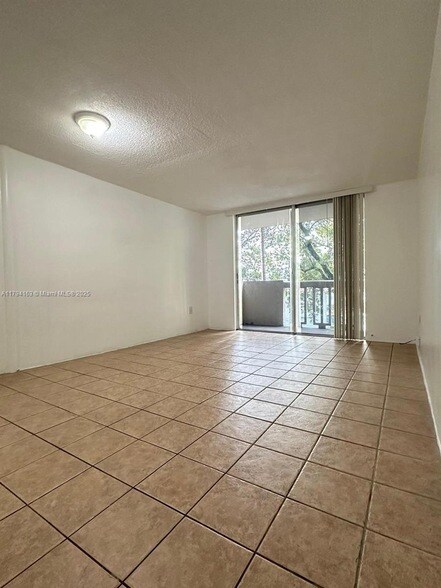 Building Photo - 1800 Sans Souci Blvd