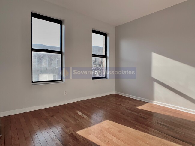 Building Photo - 609 W 177th St