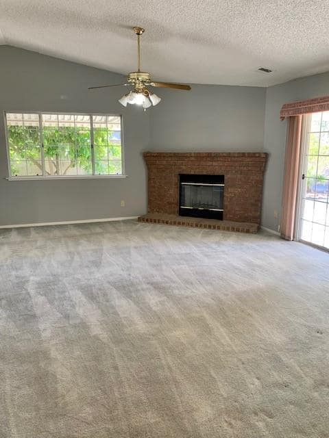 Building Photo - 6078 N Hazel Ave