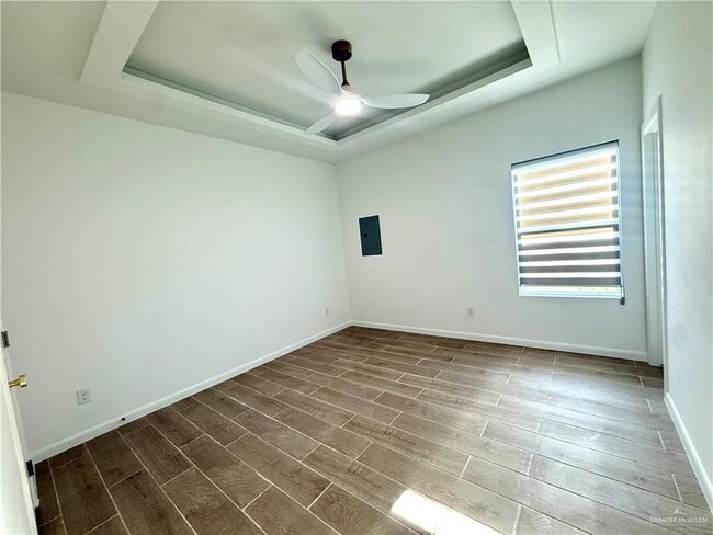 Building Photo - 2705 Brookside Bend St