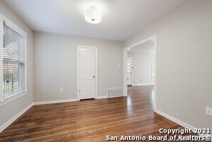 Building Photo - 208 Natalen Ave