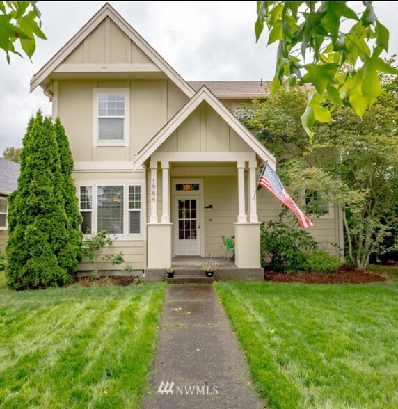 Building Photo - 1984 Palisade Blvd