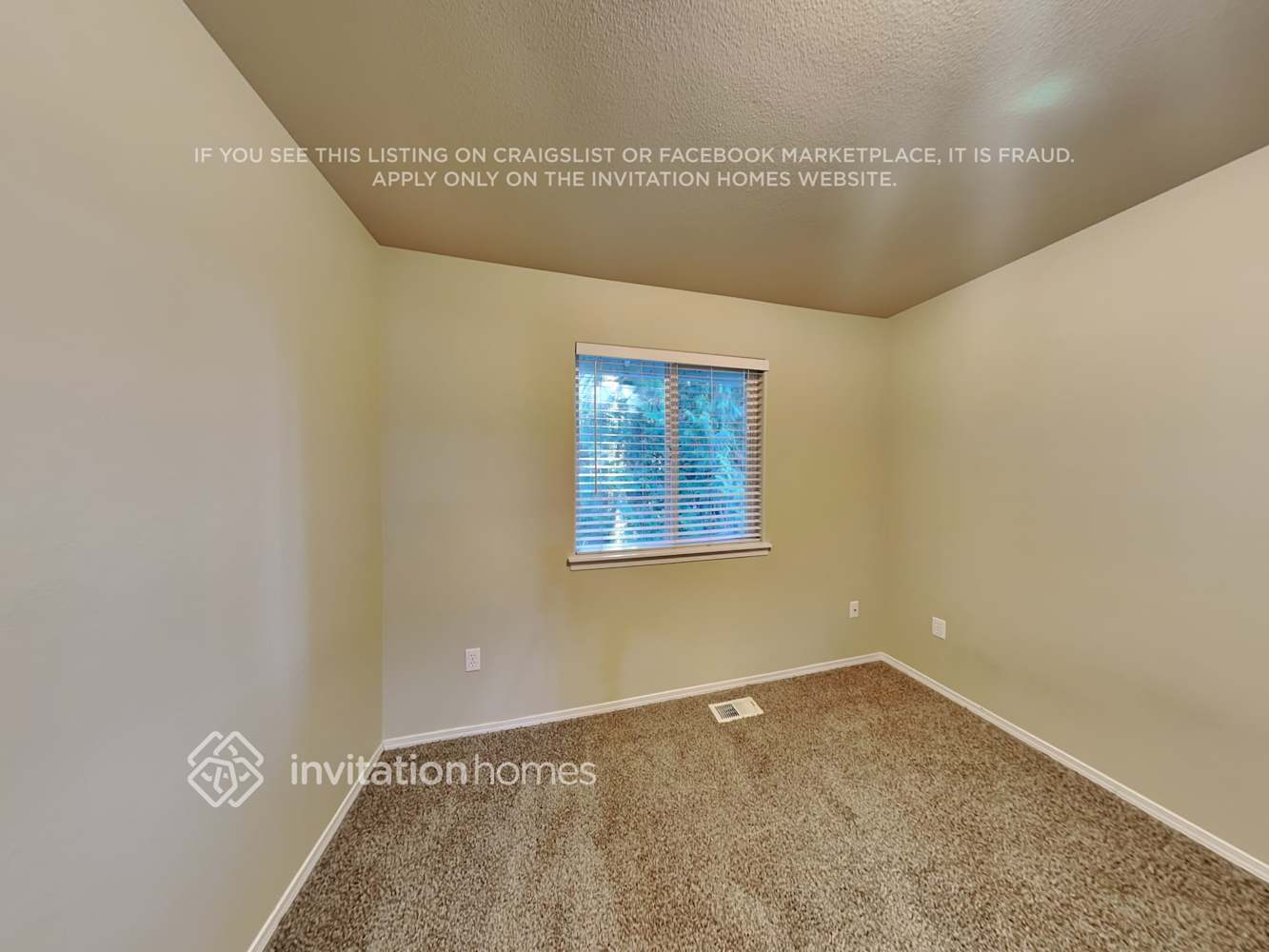 Building Photo - 7420 46th Pl NE